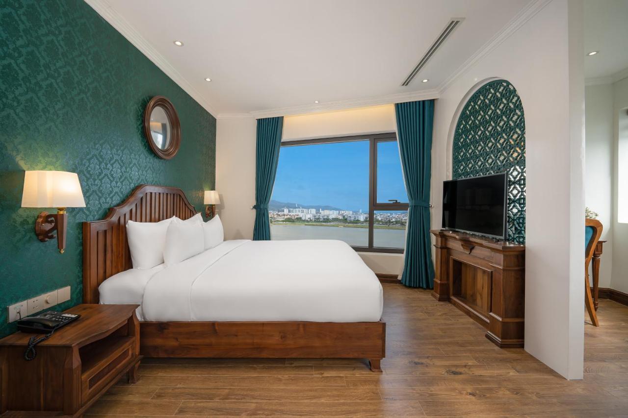 Ds La Belle Vie & Hotel 4*